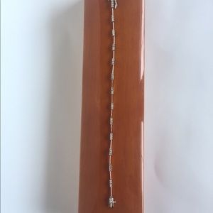 Diamond Bracelet w Wooden Box